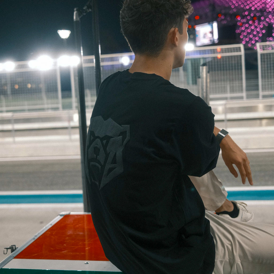 Essential Long Sleeve Tee Black