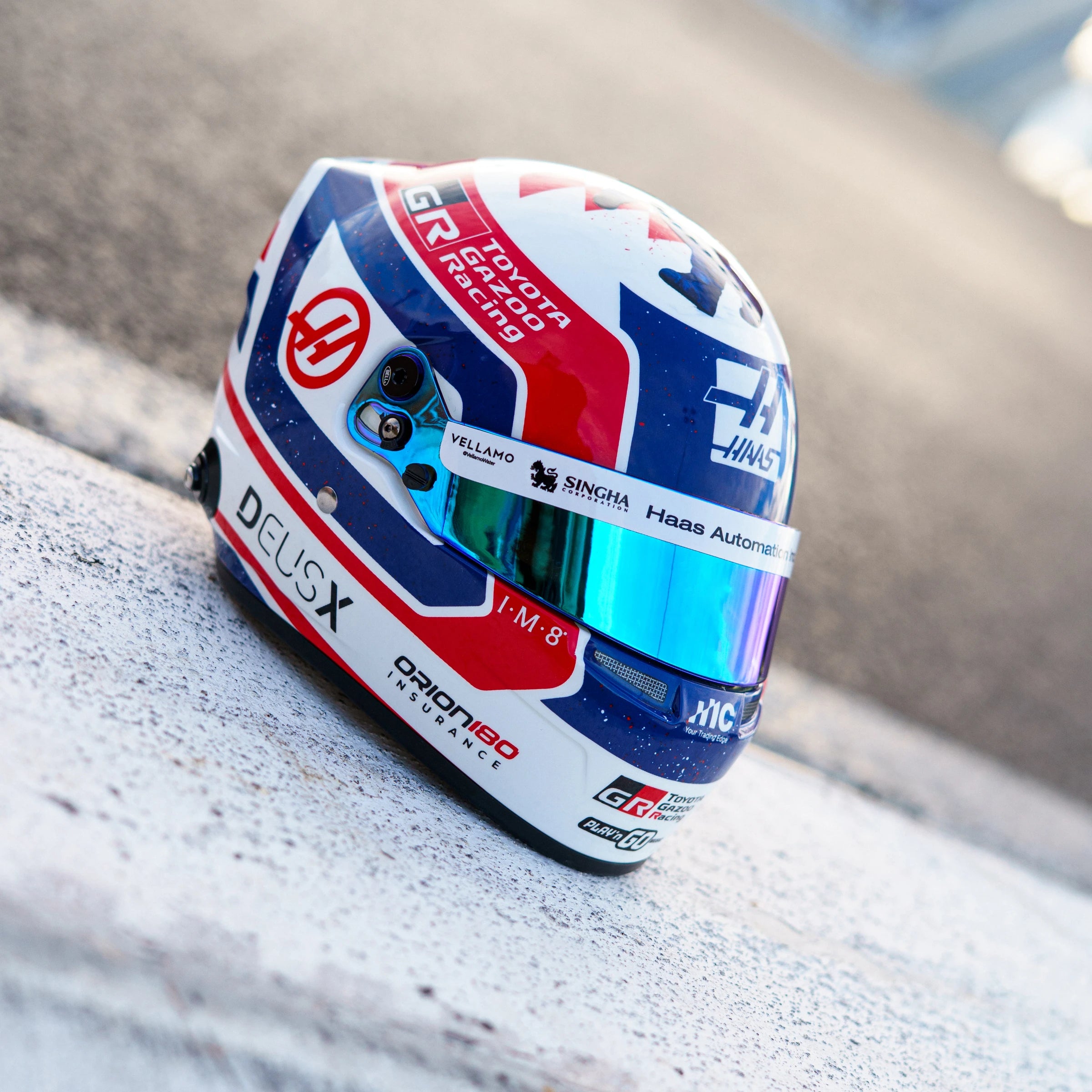 BRITISH 2026 Ollie Bearman 1:2 Scale Mini Helmet